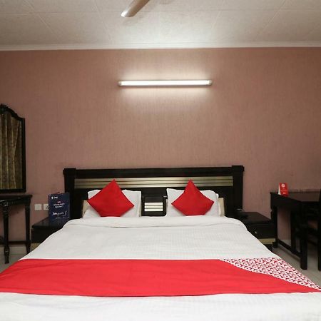 Oyo 24672 Bharat Guest House Делі Екстер'єр фото